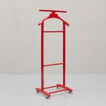 1039 2667 VALET STAND